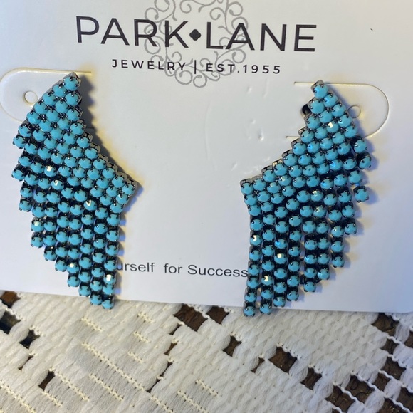 NWT VICTORIAN CASCADING BEADED EARRINGS FUN FLOWING STRANDS SET IN HEMATITE GOLD - Picture 6 of 10